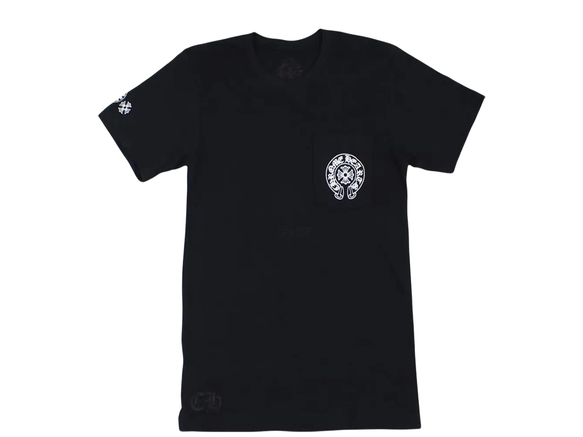 Multi color horse shoe t-shrit