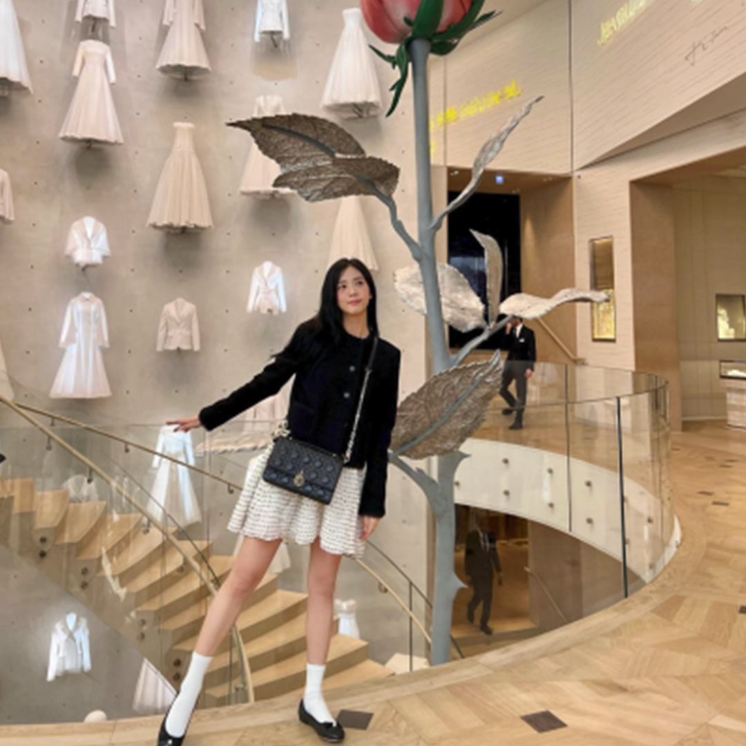 [Jisoo's Pick] Dior MISS DIOR Top Handle Bag Black
