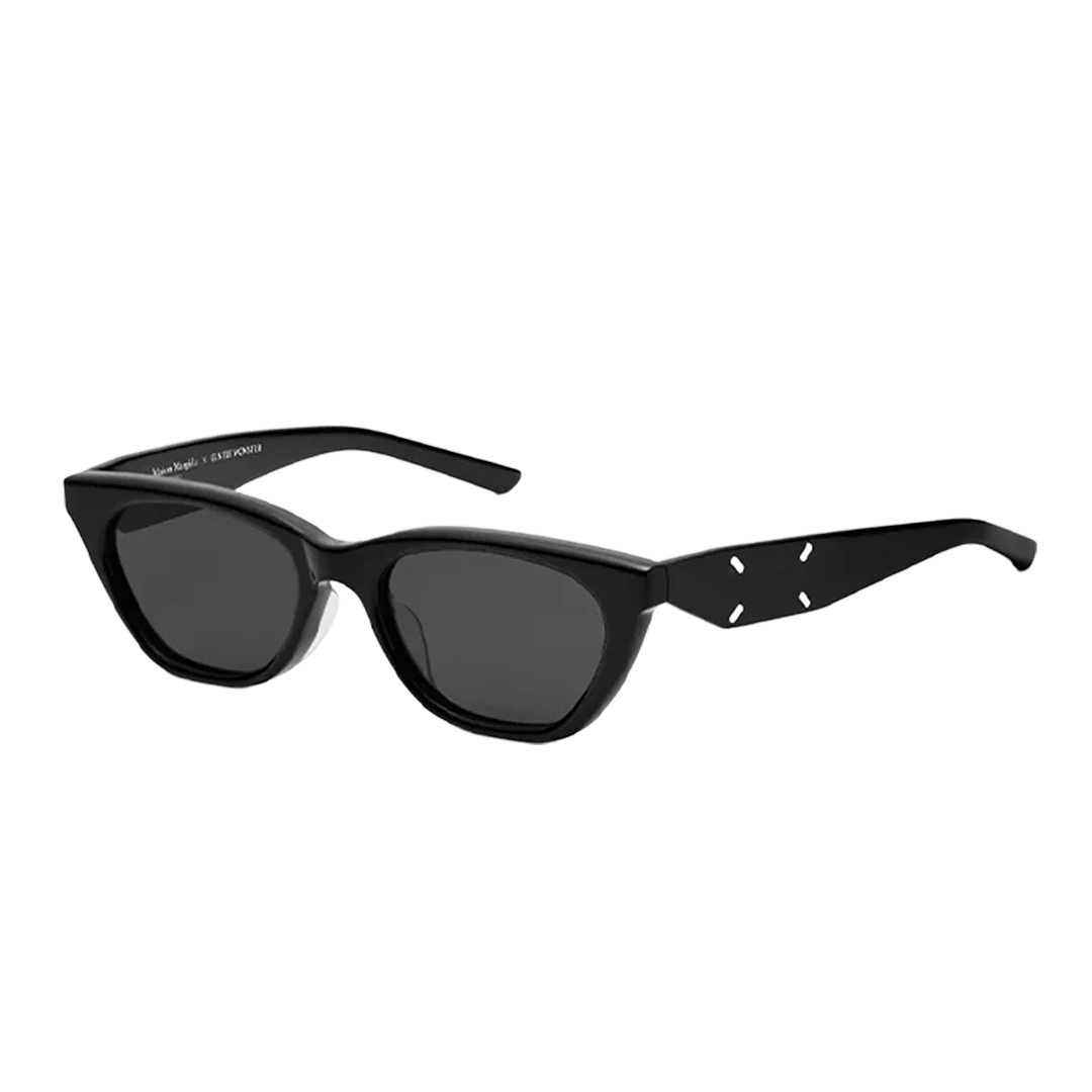 Maison Margiela Collaboration - MM208 01