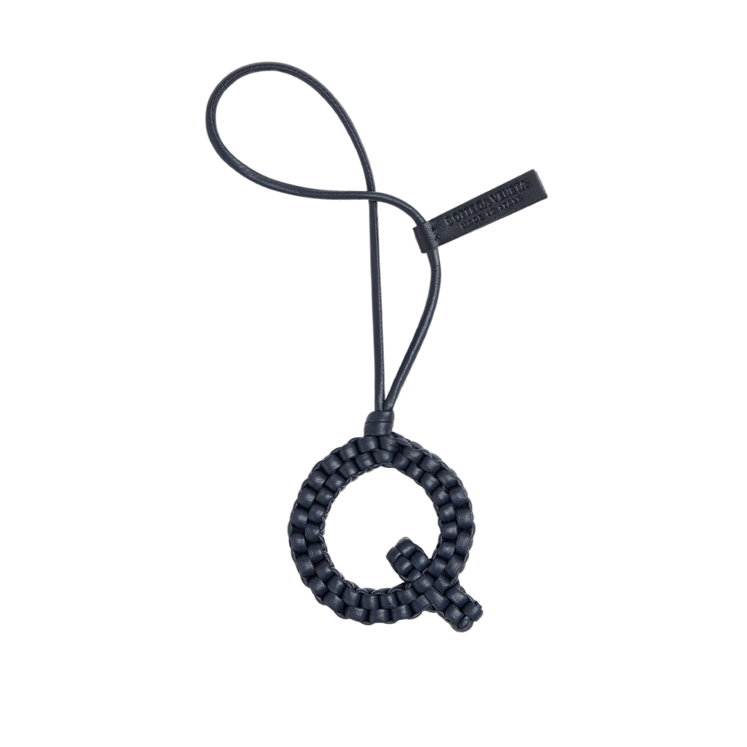 Letter Q Charm