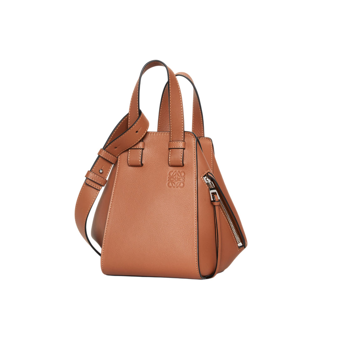 Compact Hammock bag in classic calfskin